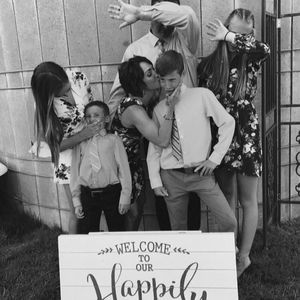 Meet your Posher, Cara